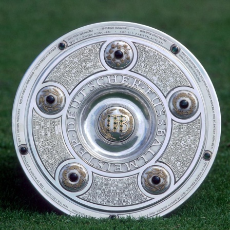Die Meisterschale des Deutschen Fußball-Bundes