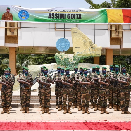 Soldaten der malischen Armee (FAMa) während der Amtseinführungszeremonie des Übergangspräsidenten Oberst Assimi Goita im Juni 2021