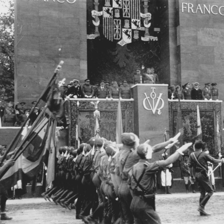  Siegesparade nach dem Einmarsch der nationalspanischen Truppen in Madrid am 28. März 1939.