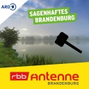 Sagenhaftes Brandenburg: Landschaft mit See im Nebel, Silhouette eines Hammers, Foto: imago images / blickwinkel; Antenne Brandenburg