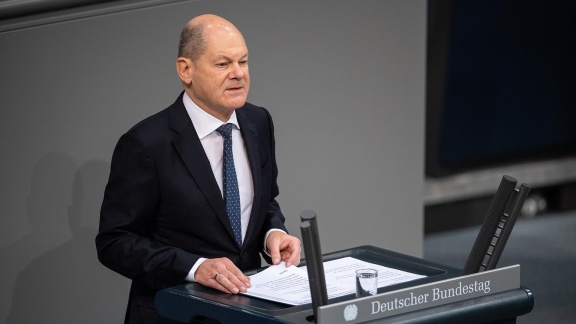 Der Neue Bundestag - Die Erste Sitzung - Bundestag Live – Wie Weiter In Der Migrationspolitik.