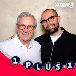 Jan Hofer und David Puentez im Portrait lächelnd