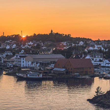 Sonnenuntergang über der alten Stadt Stavanger in Norwegen