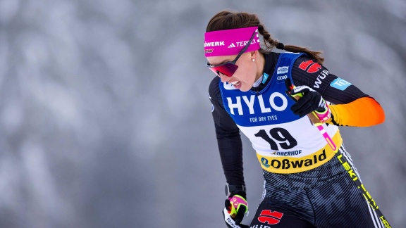 Sportschau Wintersport - Langlauf-sprint Der Frauen - Die Zusammenfassung Und Stimmen
