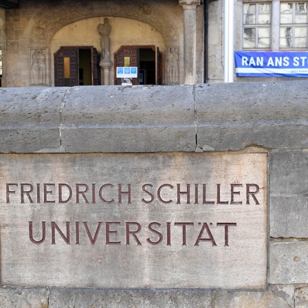 Schriftzug Friedrich-Schiller-Universität