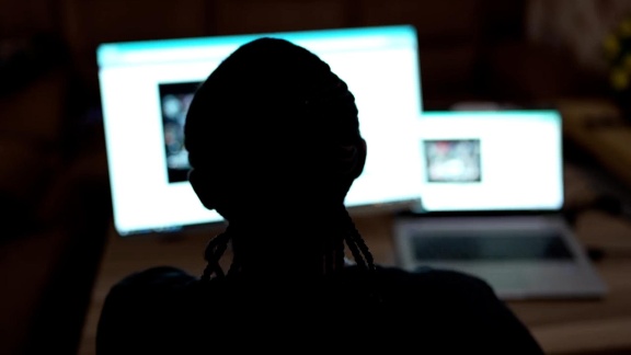 Ttt - Titel, Thesen, Temperamente - Wie Datenarbeiter Für Ki Ausgebeutet Werden