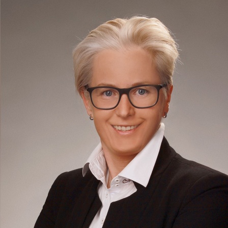 Dr. Andrea Fischer