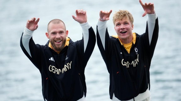 Sportschau Olympia 2024 - Kanu: Die Siegerehrung Mit Jacob Schopf And Max Lemke