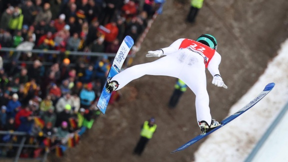 Sportschau Wintersport - Skiflug-weltcup Der Männer In Oberstdorf - Der Wettkampf In Der Zusammenfassung