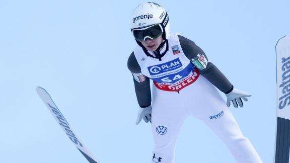 Sportschau Wintersport - Skispringen Der Frauen In Oberstdorf - Der 1. Durchgang