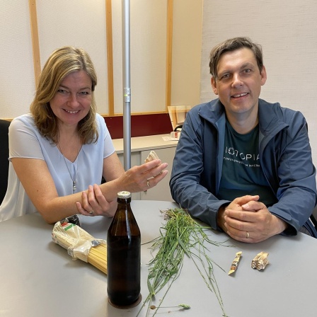 Alles Natur - Geniales Gras!   Iska Schreglmann im Gespräch mit dem Biologen Dr. Thassilo Franke 