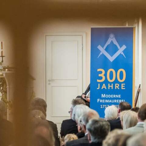 Festakt &#034;300 Jahre Freimaurer&#034; am 24. Juni 1717 in der Stadtkirche St. Johannis in Hannover (Niedersachsen)