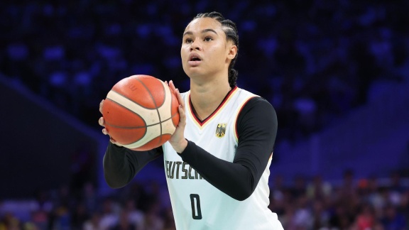 Sportschau Olympia 2024 - Satou Sabally - 'war Die Beste Basketball-erfahrung, Die Ich Je Gemacht Habe'