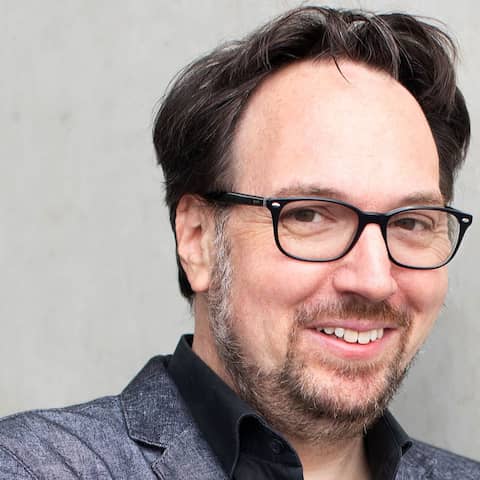 Autor, Weinjournalist udn Restaurantkritiker Carsten Henn spricht in SWR1 Leute über....