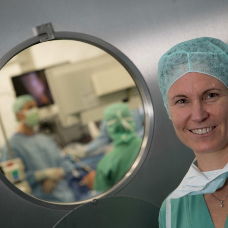 Gebärmuttertransplantation - Wie weit darf die Medizin gehen?