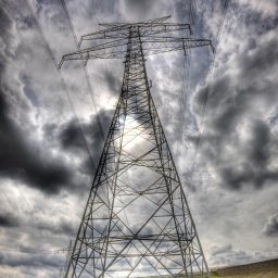 Angst vor der Dunkelflaute - Was tun, wenn der Strom ausbleibt? Strompreis auf Rekordhoch