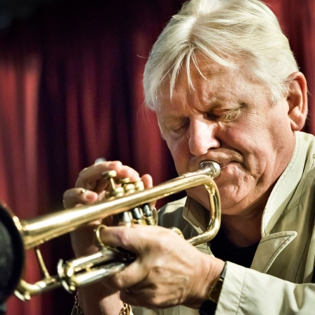 Palle Mikkelborg spielt Trompete im Jazzhus Montmartre in Kopenhagen am 13. November 2015.