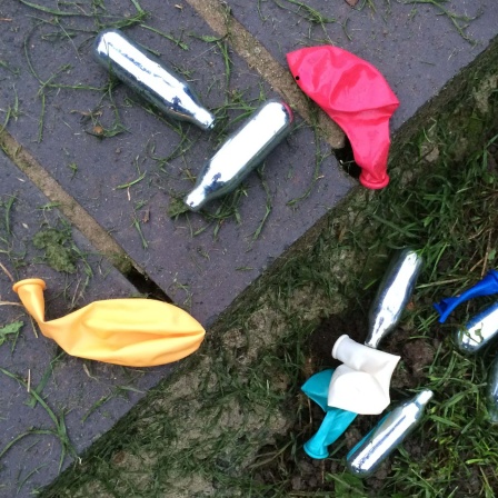 Symbolbild: Gaspatronen und Luftballons