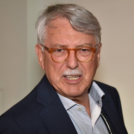 Regisseur Heinrich Breloer posiert am 26.04.2018 in Köln beim Treffen der Fernsehbranche WDR Treff .