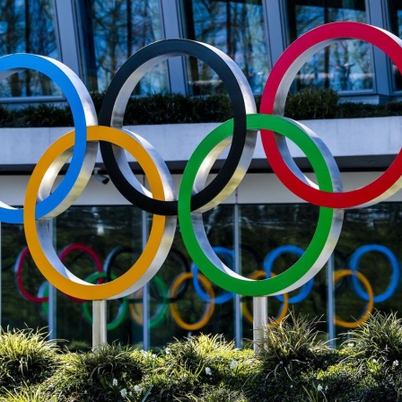 Das IOC begrüßt die Entscheidung der Ukraine, seinen Sportlern die Teilnahme an Wettbewerben mit Russen und Belarussen zu erlauben.