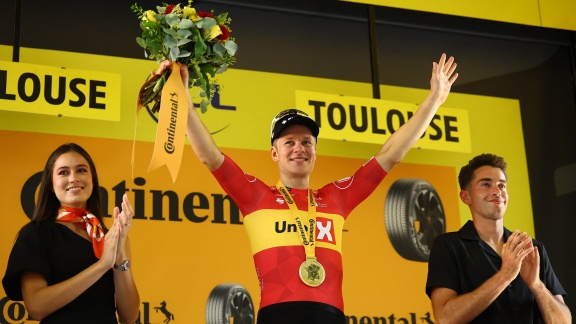 Sportschau Tour De France - 11. Etappe - Die Siegerehrung