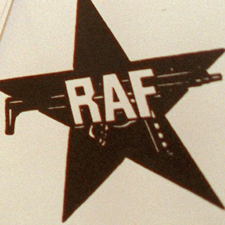 Das Logo der RAF, der Stern mit den Buchstaben und einem Maschinengewehr