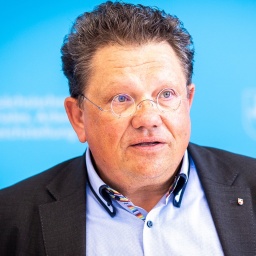Andreas Philippi (SPD), Gesundheitsminister von Niedersachsen