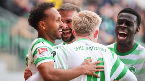 Sportschau Bundesliga - Fürth Schlägt Spät Zu Gegen Braunschweig