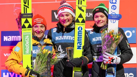 Sportschau Wintersport - Skispringen In Oslo - Der Siegerehrung Der Frauen