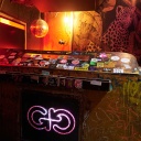 Das DJ Pult während eines Rundgangs durch die Berliner Clubkultur im "Golden Gate" Club.