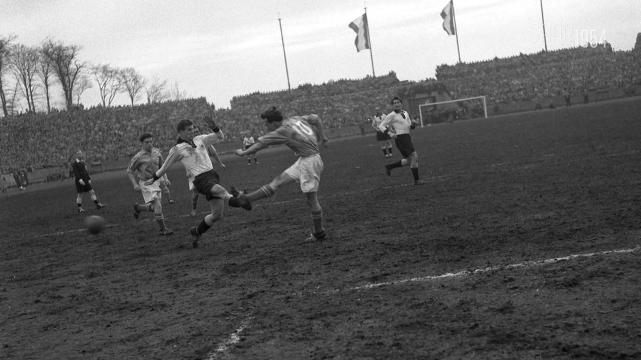 1954 - „Schön gegen Herberger“ – Saarland verliert WM-Qualifikation gegen Deutschland