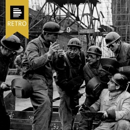 Spanische Arbeiter in den Howaldtswerken in Kiel bei einer Besprechung. 08.03.1961