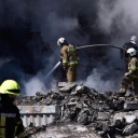 Zerstörte Gebäude und Brände nach einem russischem Angriff in der ukrainischen Stadt Uman