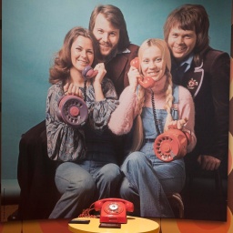 Ein Plakat der schwedischen Band ABBA aus den 1970er-Jahren