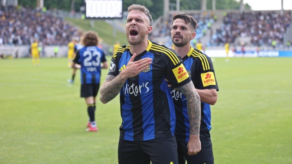 Sportschau 3. Liga - Saarbrücken Schlägt Dortmund Und Spielt Relegation