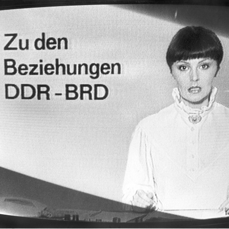 Nachrichtensprecherin Angelika Unterlauf  kündigt am 3.5.1983 in der DFF-Nachrichtensendung &#034;Aktuelle Kamera&#034; eine Erklärung von SED-Chef Erich Honecker zu den Beziehungen zwischen der DDR und der Bundesrepublik Deutschland an