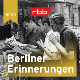 Drei junge Männer beim Lesen von Tageszeitung am Kiosk (Quelle: rbb)