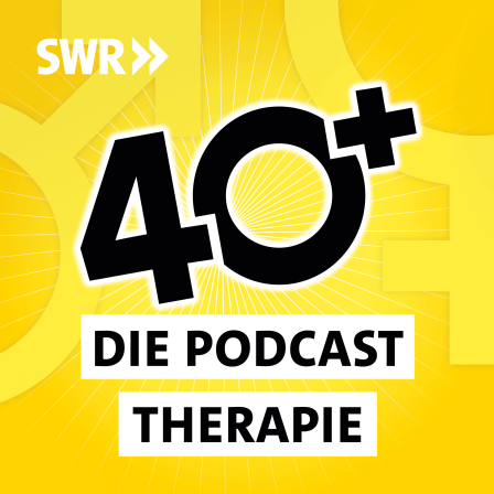 Der Schriftzug "Die Podcast Therapie" steht auf gelbem Hintergrund zusammen mit der Zahl 40, bei der das Zeichen plus integriert ist (steht als Maincover für den Podcast "40+ Die Podcast Therapie)