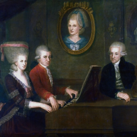 "Die Familie Mozart" (1780-81) von J.N. de la Croce: Leopold (1719-87), mit Tochter Maria-Anna (Nannerl) und Sohn Wolfgang Amadeus (1719-87) am Klavier.