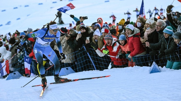 Sportschau - Jacquelin Und Fillion Maillet Feiern Französischen Doppelerfolg Im Massenstart Von Annecy