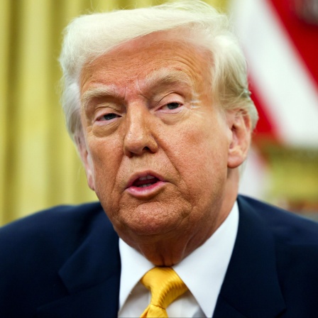 US-Präsident Donald Trump hält eine Rede im Oval Office des Weißen Hauses.