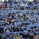 Fans von Zeljeznicar Sarajevo Fans präsentieren ihre Schals