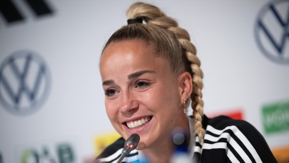 Coverbild Deutschland / Giulia Gwinn