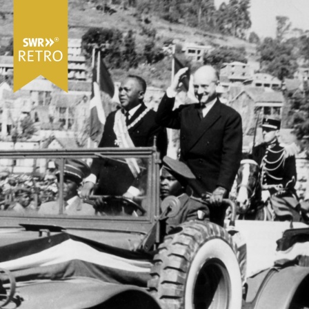 Staatspräsident Philibert Tsiranana und Staatssekretär Jean Foyer Militärparade Unabhängigkeitsfeier Madagaskar 26.06.1960