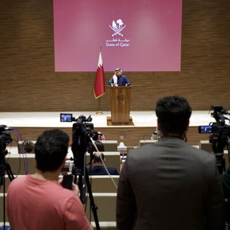 Der Premier- und Außenminister von Katar, Sheikh Mohammed bin Abdulrahman Al Thani, gibt eine Pressekonferenz, auf der er die Waffenruhe zwischen Israel und der Hamas verkündet.