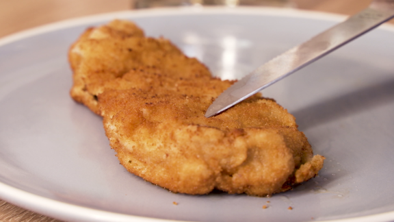 Wer Weiß Denn Sowas? - Wie Wird Die Panade Eines Schnitzels Besonders Fluffig Mit Typischen Großen Blasen.