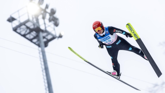 Sportschau Wintersport - Der 2. Durchgang Der Skispringerinnen In Willingen Im Re-live