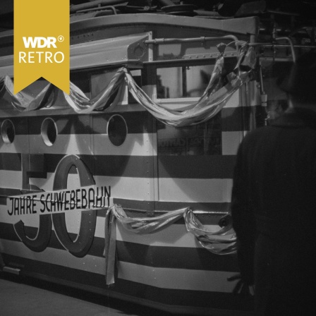 Wuppertaler Schwebebahn mit Aufdruck 50 Jahre Schwebebahn, Aufnahme von 1951