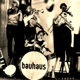 Bauhaus-Orchester, Bauhaus Dessau, um 1931; © dpa/akg-images