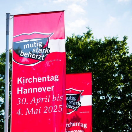 39. Evangelischer Kirchentag in Hannover - Fahnen in Hannover